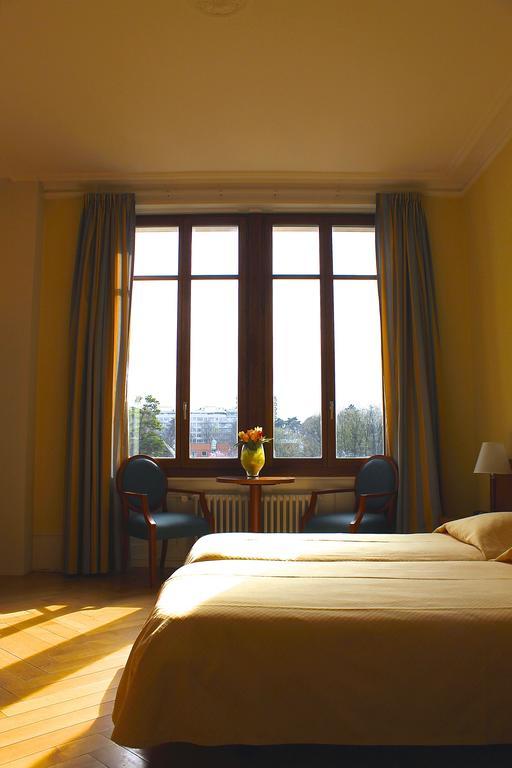 Le Cenacle Hotel Geneva Room photo